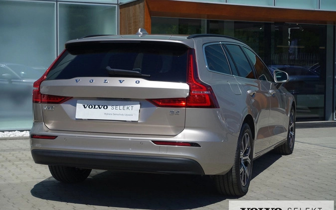 Volvo V60 cena 154900 przebieg: 33130, rok produkcji 2022 z Ostrołęka małe 562